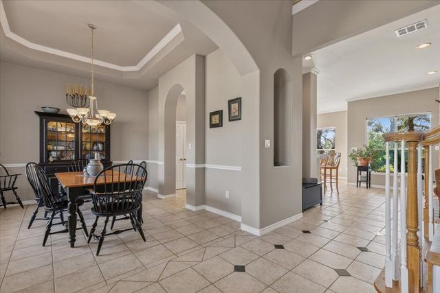 280 Hannah DR, Dripping Springs, TX 78620