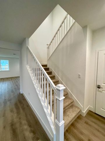 633 Silver Canoe Ct, Roseville, CA 95747