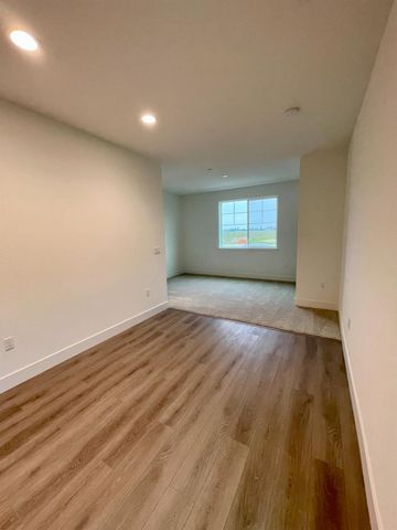 633 Silver Canoe Ct, Roseville, CA 95747