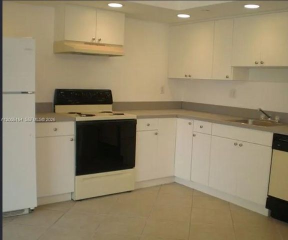 8650 SW 133rd Ave Rd 213, Miami, FL 33183