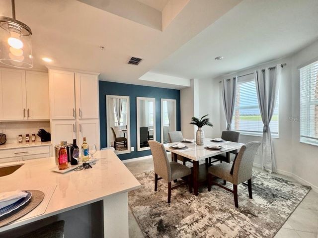 19116 SCALLOP LOOP 207, Lakewood Ranch, FL 34211