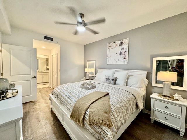 19116 SCALLOP LOOP 207, Lakewood Ranch, FL 34211