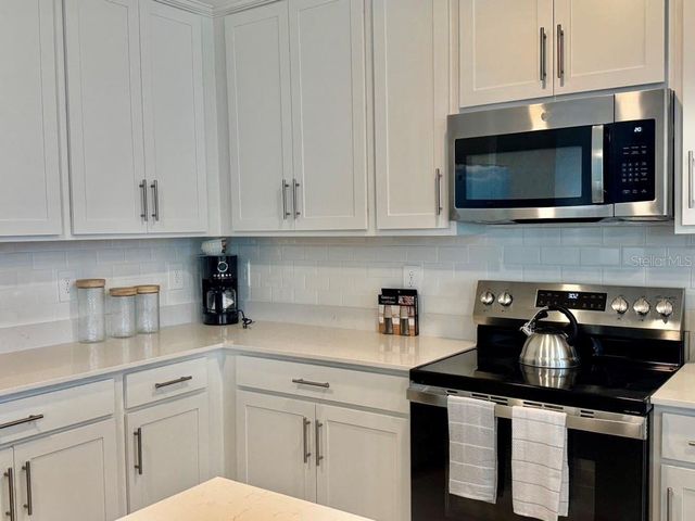 19116 SCALLOP LOOP 207, Lakewood Ranch, FL 34211