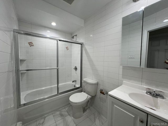 4832 59th Street Apt 1, Woodside, NY 11377