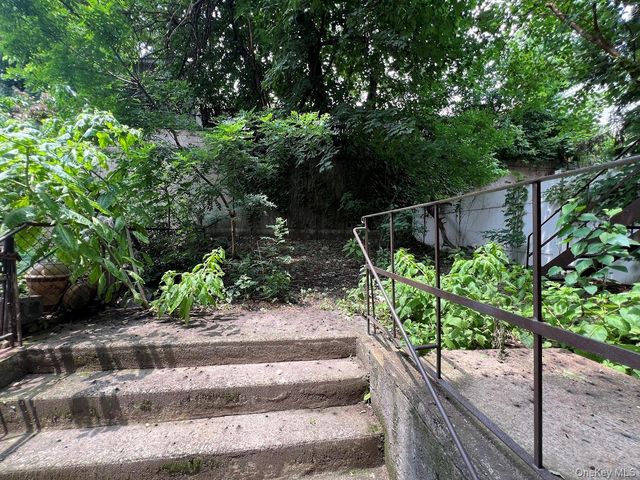 4832 59th Street Apt 1, Woodside, NY 11377