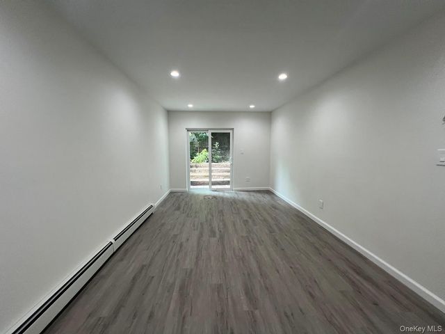 4832 59th Street Apt 1, Woodside, NY 11377