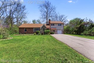 11093 Baraga Street, Taylor, MI 48180