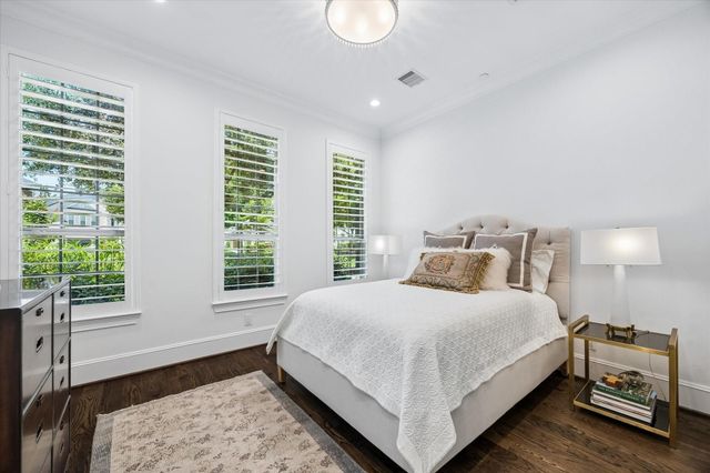 862 Dunleigh Meadows Lane, Houston, TX 77055