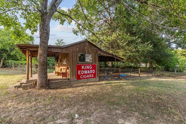 2868 State Highway 37 N, Clarksville, TX 75426