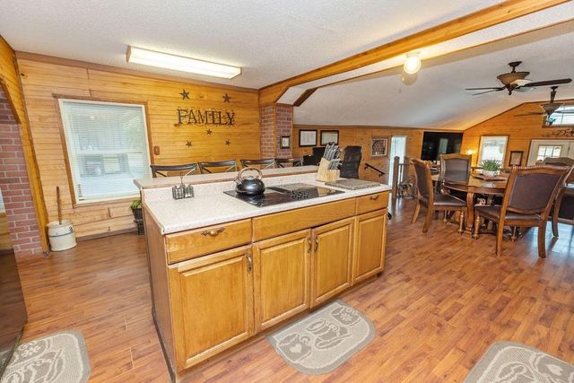 2868 State Highway 37 N, Clarksville, TX 75426