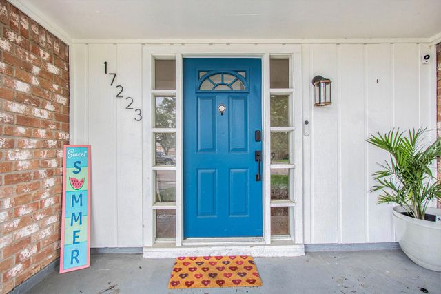 17223 Fife Lane, Webster, TX 77598