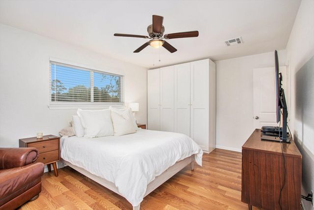 17223 Fife Lane, Webster, TX 77598