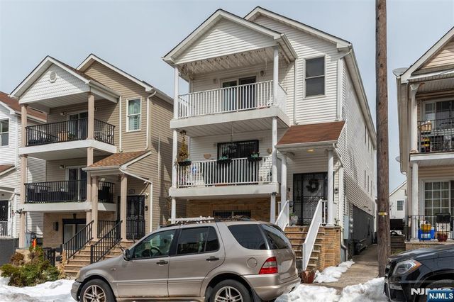 260 Custer Avenue 1, Jersey City, NJ 07305