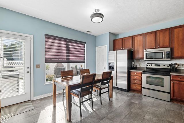 6102 Witherspoon Way, Westerville, OH 43081