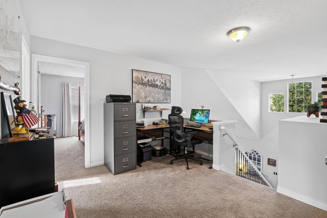 6102 Witherspoon Way, Westerville, OH 43081