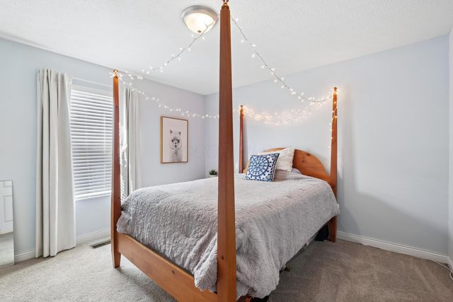 6102 Witherspoon Way, Westerville, OH 43081