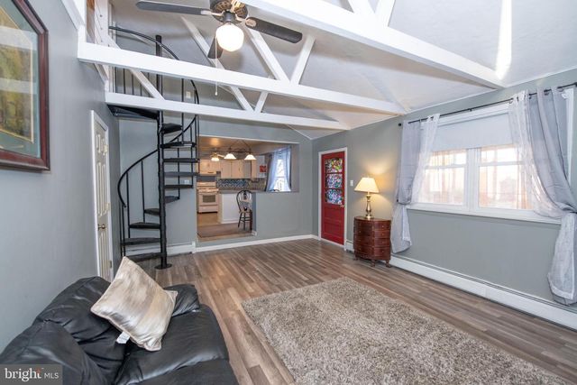 240 CLEARFIELD CIR, Warminster, PA 18974