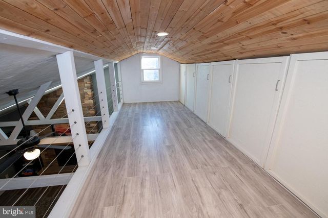 240 CLEARFIELD CIR, Warminster, PA 18974