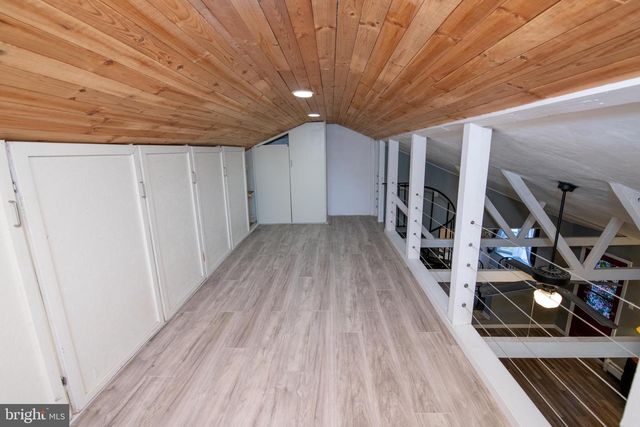 240 CLEARFIELD CIR, Warminster, PA 18974