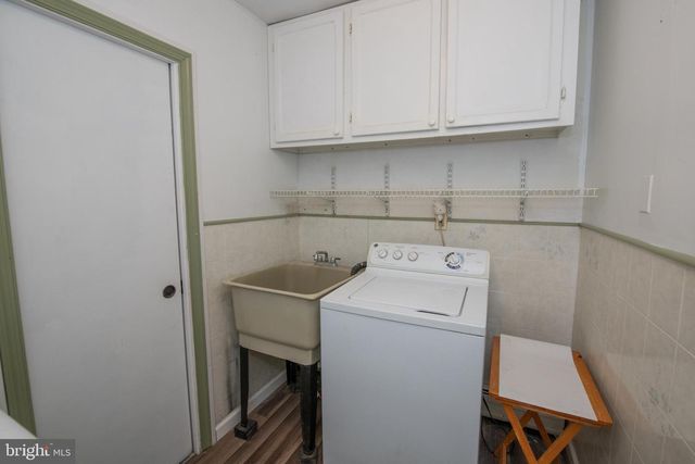 240 CLEARFIELD CIR, Warminster, PA 18974