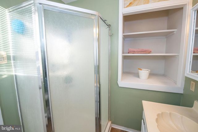 240 CLEARFIELD CIR, Warminster, PA 18974