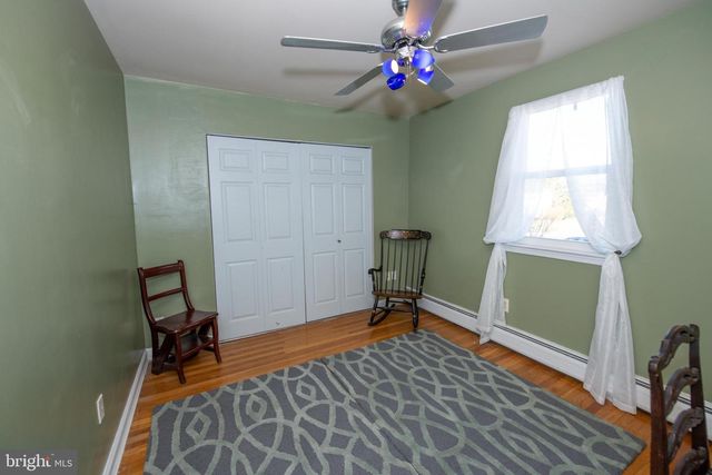 240 CLEARFIELD CIR, Warminster, PA 18974