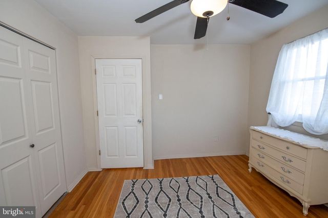 240 CLEARFIELD CIR, Warminster, PA 18974