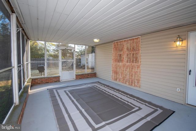 240 CLEARFIELD CIR, Warminster, PA 18974