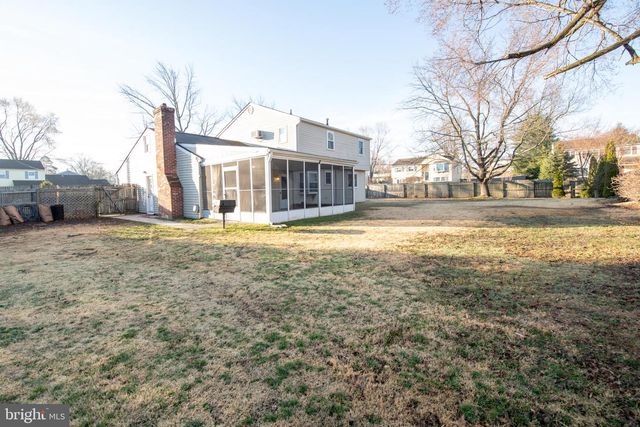 240 CLEARFIELD CIR, Warminster, PA 18974