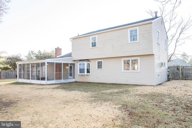 240 CLEARFIELD CIR, Warminster, PA 18974