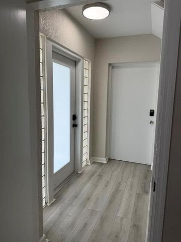 112 Lake Avenue 5, Lake Worth Beach, FL 33460