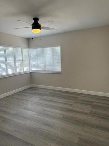 112 Lake Avenue 5, Lake Worth Beach, FL 33460
