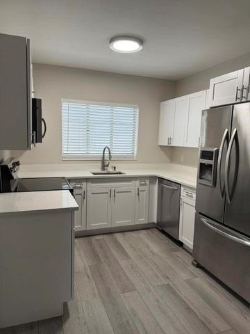 112 Lake Avenue 5, Lake Worth Beach, FL 33460