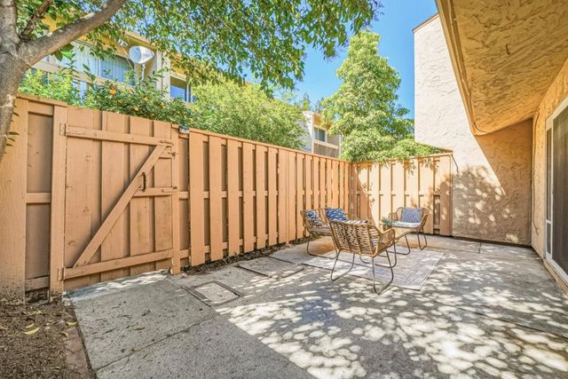 125 Connemara Way 85, Sunnyvale, CA 94087