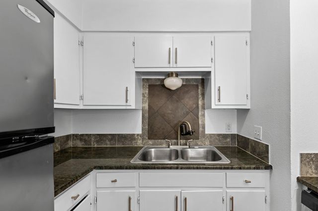1405 Hartford RD 106, Austin, TX 78703