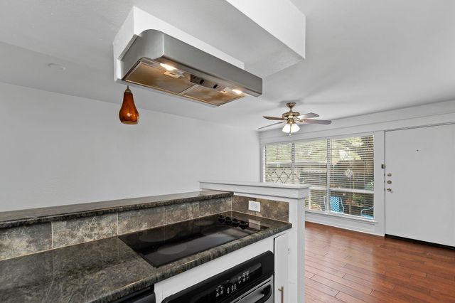 1405 Hartford RD 106, Austin, TX 78703