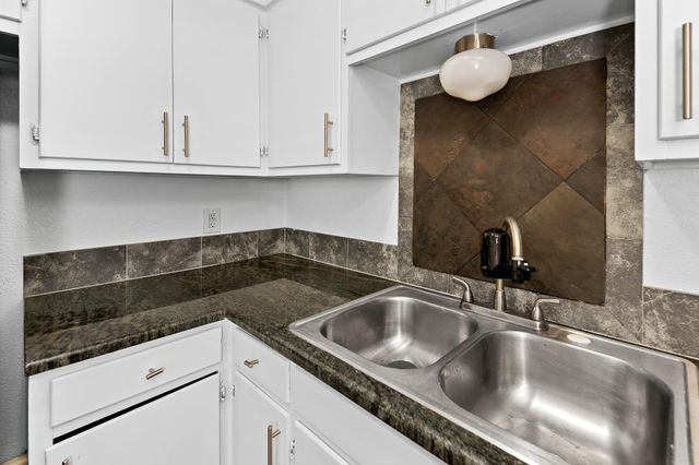 1405 Hartford RD 106, Austin, TX 78703