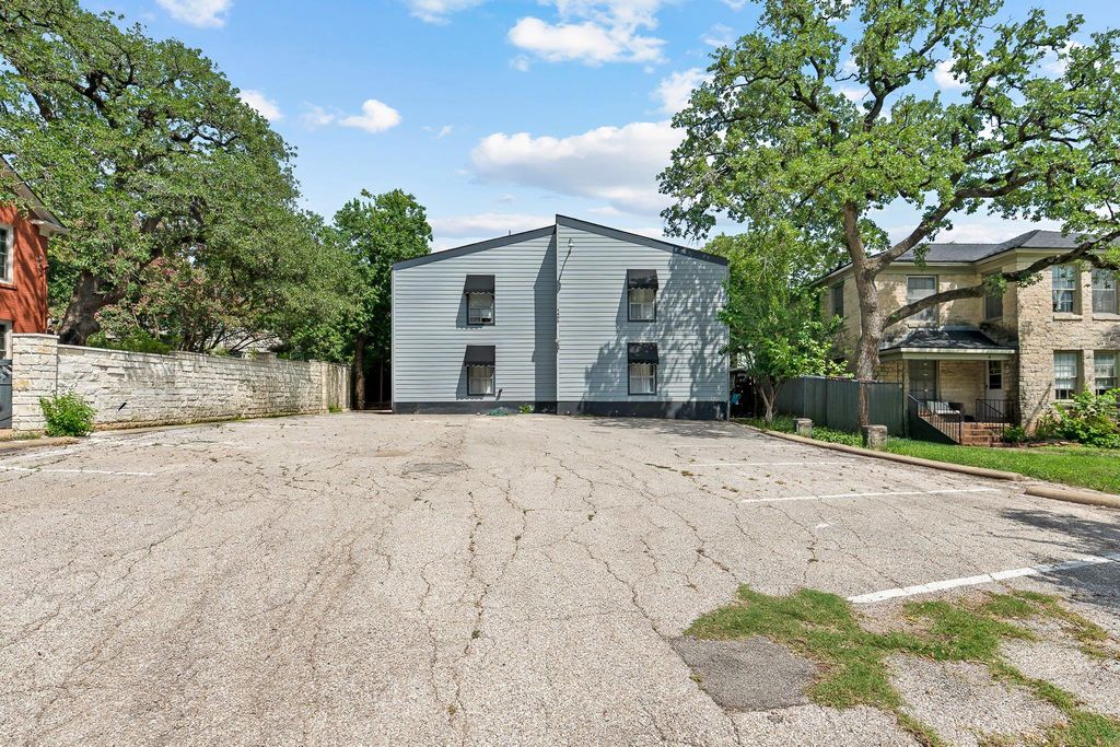 1405 Hartford RD 106, Austin, TX 78703