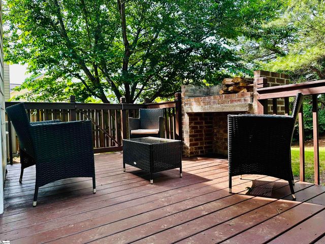 6 Boxleaf Court, Greer, SC 29650