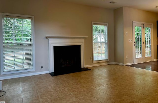6 Boxleaf Court, Greer, SC 29650