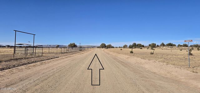 095J Headwaters Ranch -- 8, Paulden, AZ 86334