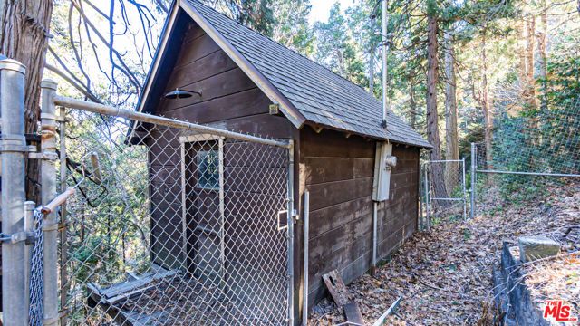 23876 Crest Forest Drive, Crestline, CA 92325