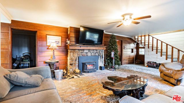 23876 Crest Forest Drive, Crestline, CA 92325