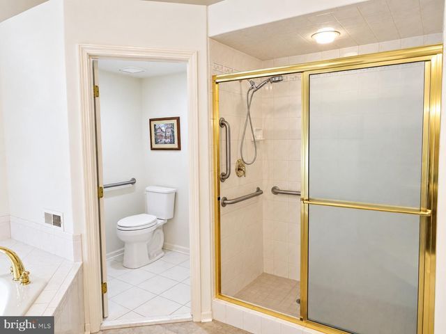 14 SLAB BRANCH CT, Marlton, NJ 08053