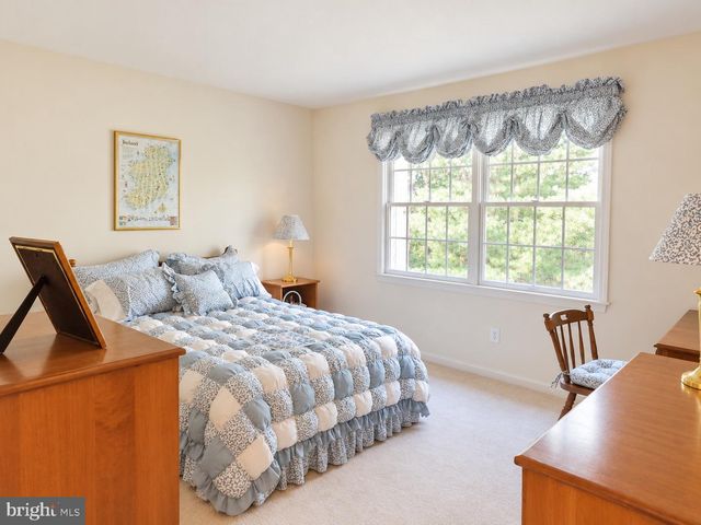 14 SLAB BRANCH CT, Marlton, NJ 08053