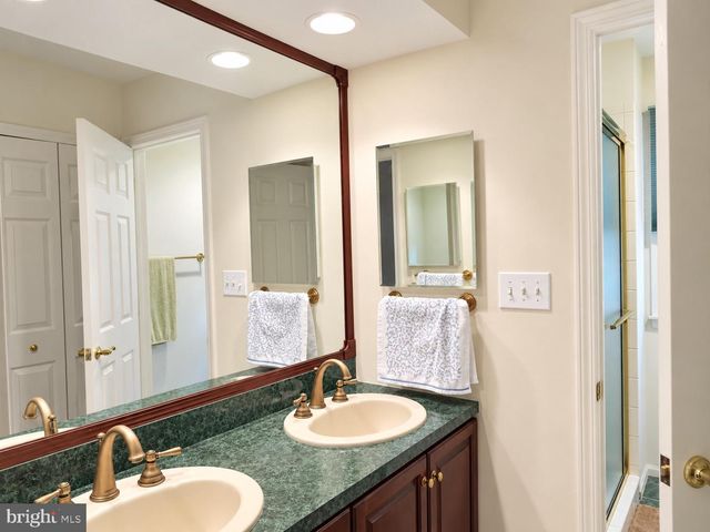 14 SLAB BRANCH CT, Marlton, NJ 08053