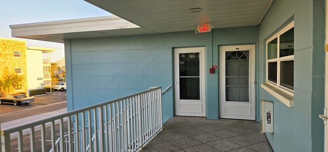 6000 2ND STREET E 17, St Pete Beach, FL 33706