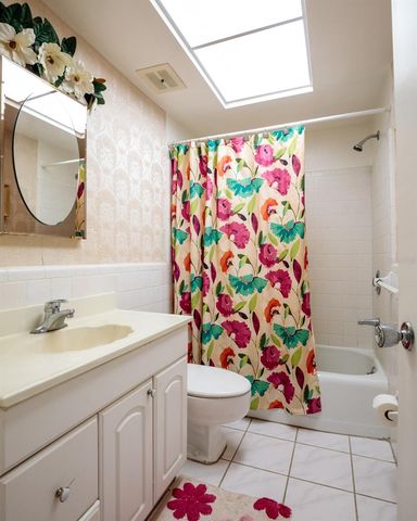 6000 2ND STREET E 17, St Pete Beach, FL 33706