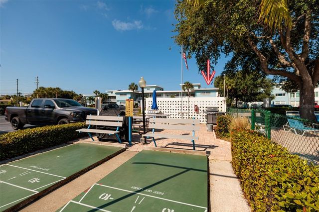 6000 2ND STREET E 17, St Pete Beach, FL 33706