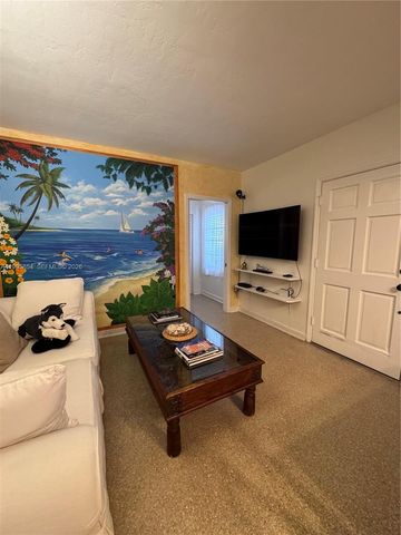 510 76 1, Miami Beach, FL 33141